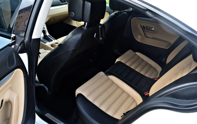 Volkswagen CC cena 39500 przebieg: 266000, rok produkcji 2013 z Żychlin małe 232